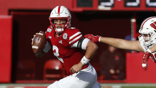 Adrian Martinez 2019 Wisconsin USATSI_13674312